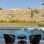 Farm House In Sifah Resort